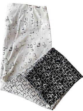 Lisette White Stretch Geometric Pattern Capri Pants